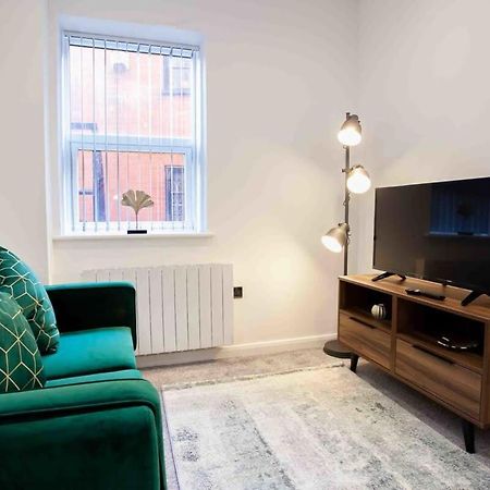 Modern & Stylish 1 Bedroom Apartment In Bolton Buitenkant foto