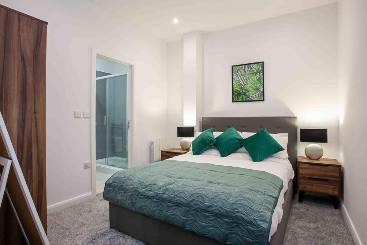 Modern & Stylish 1 Bedroom Apartment In Bolton Buitenkant foto