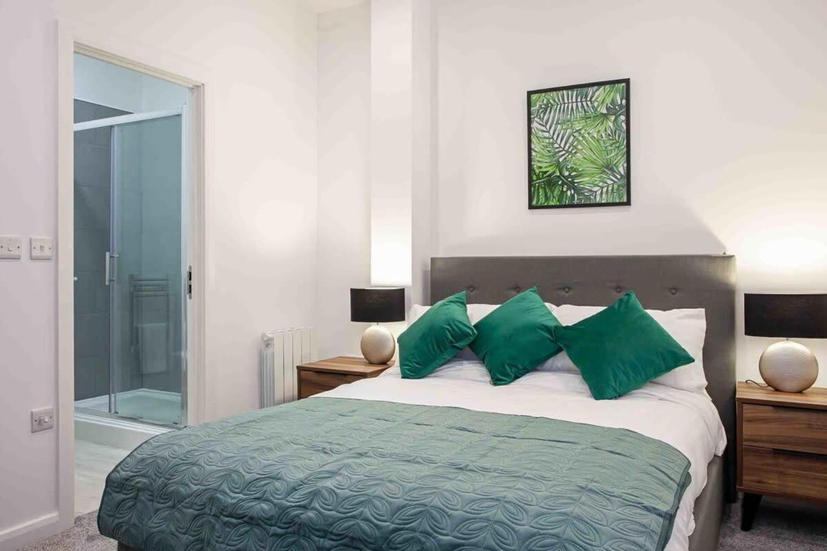 Modern & Stylish 1 Bedroom Apartment In Bolton Buitenkant foto